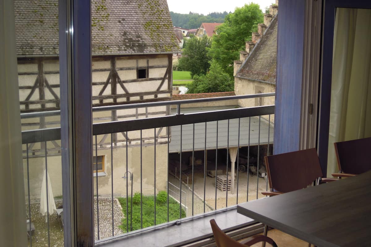 Condo, Courtyard View, Garden Area | Hypo-allergenic bedding, desk, bed sheets