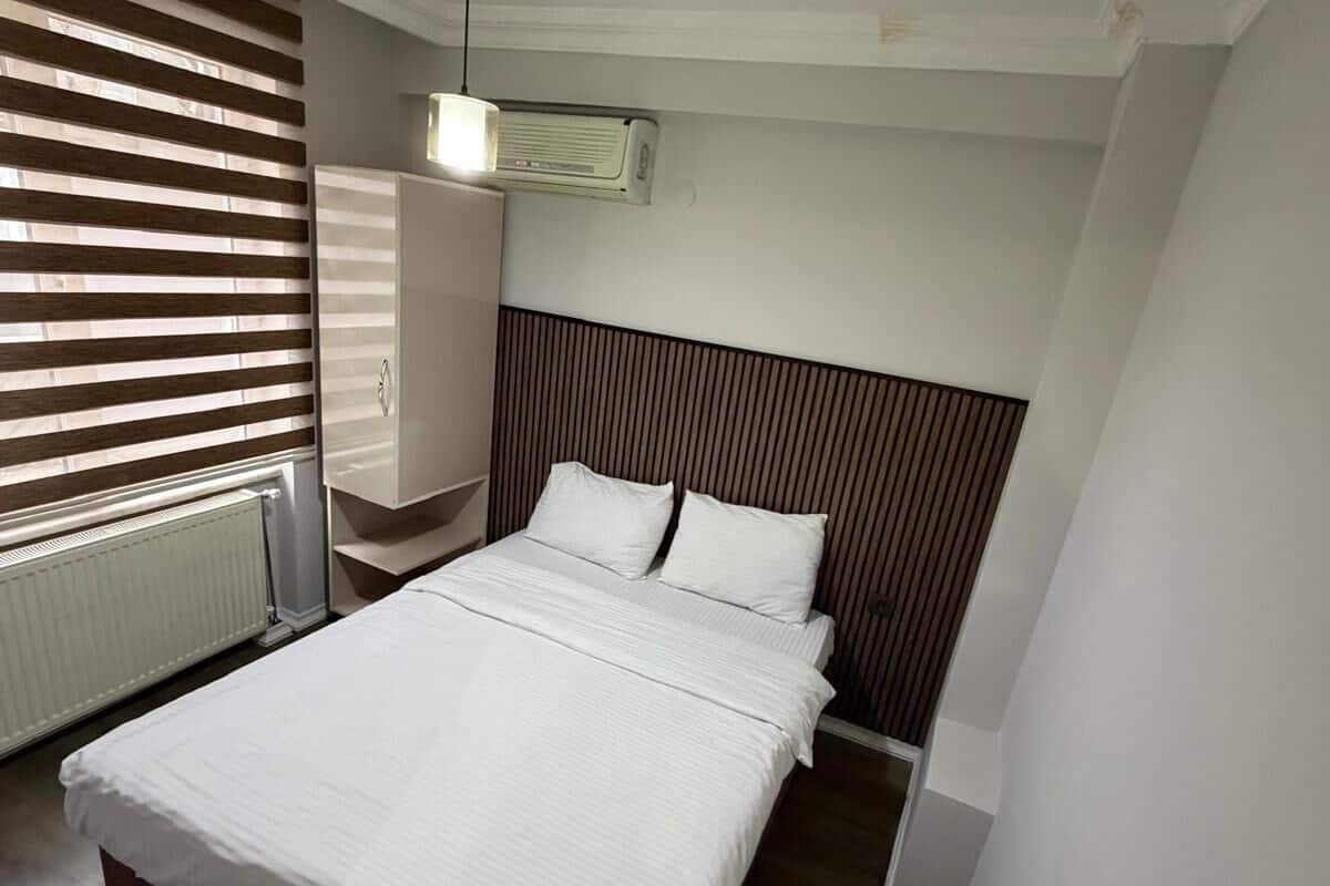 Premium bedding, soundproofing, free WiFi, bed sheets