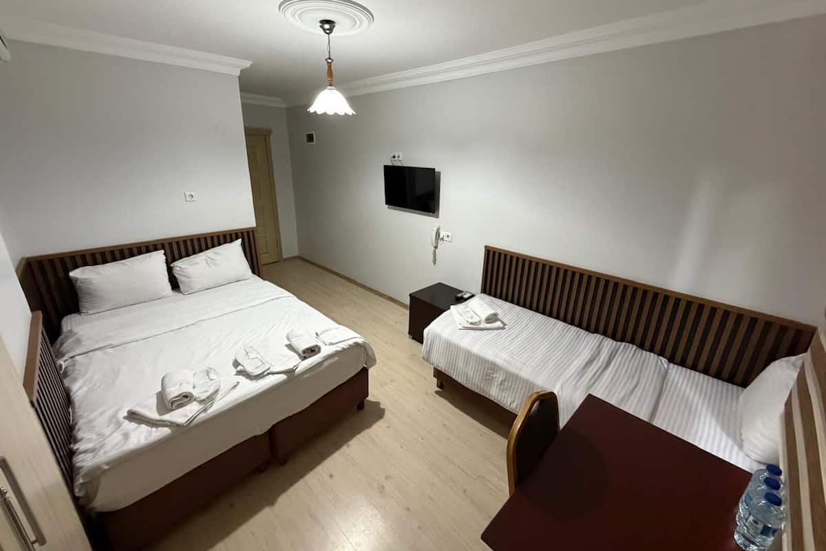 Classic Triple Room | Premium bedding, soundproofing, free WiFi, bed sheets