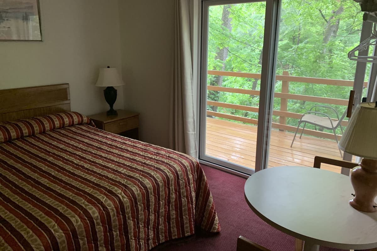 Deluxe Condo, Multiple Beds, Accessible, Non Smoking | View from room