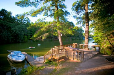 Lakeside Motel