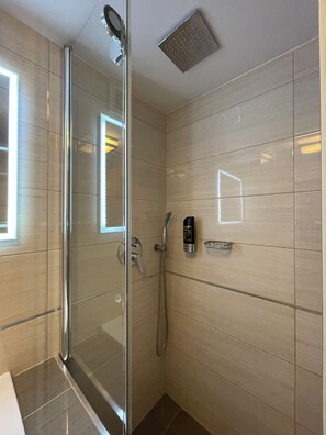 Kahden hengen classic-huone | Työpöytä, ilmainen Wi-Fi