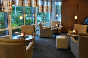 Unclassified image, 2 of 26, button - Hotel Merkur (Ramstein-Miesenbach)