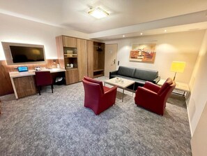 Unclassified image, 4 of 26, button - Hotel Merkur (Ramstein-Miesenbach)