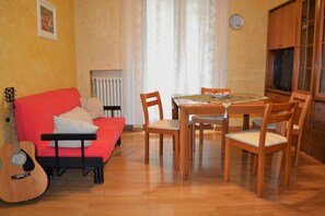 Coin salon dans le hall