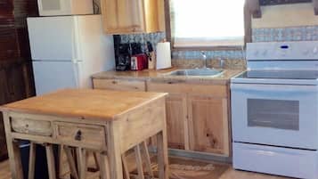 Kabin Comfort, Beberapa Tempat Tidur, Bebas Asap Rokok | Dapur pribadi | Lemari es besar, microwave, oven, dan kompor