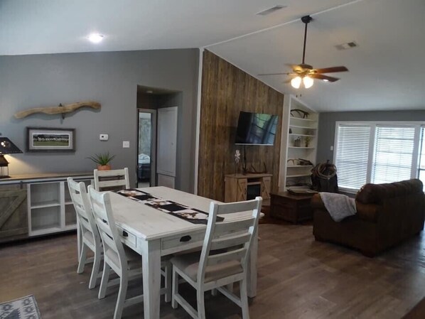 Maison Familiale | Coin séjour