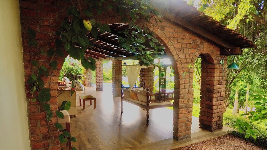 PINK FLAMINGO BOUTIQUE HOTEL