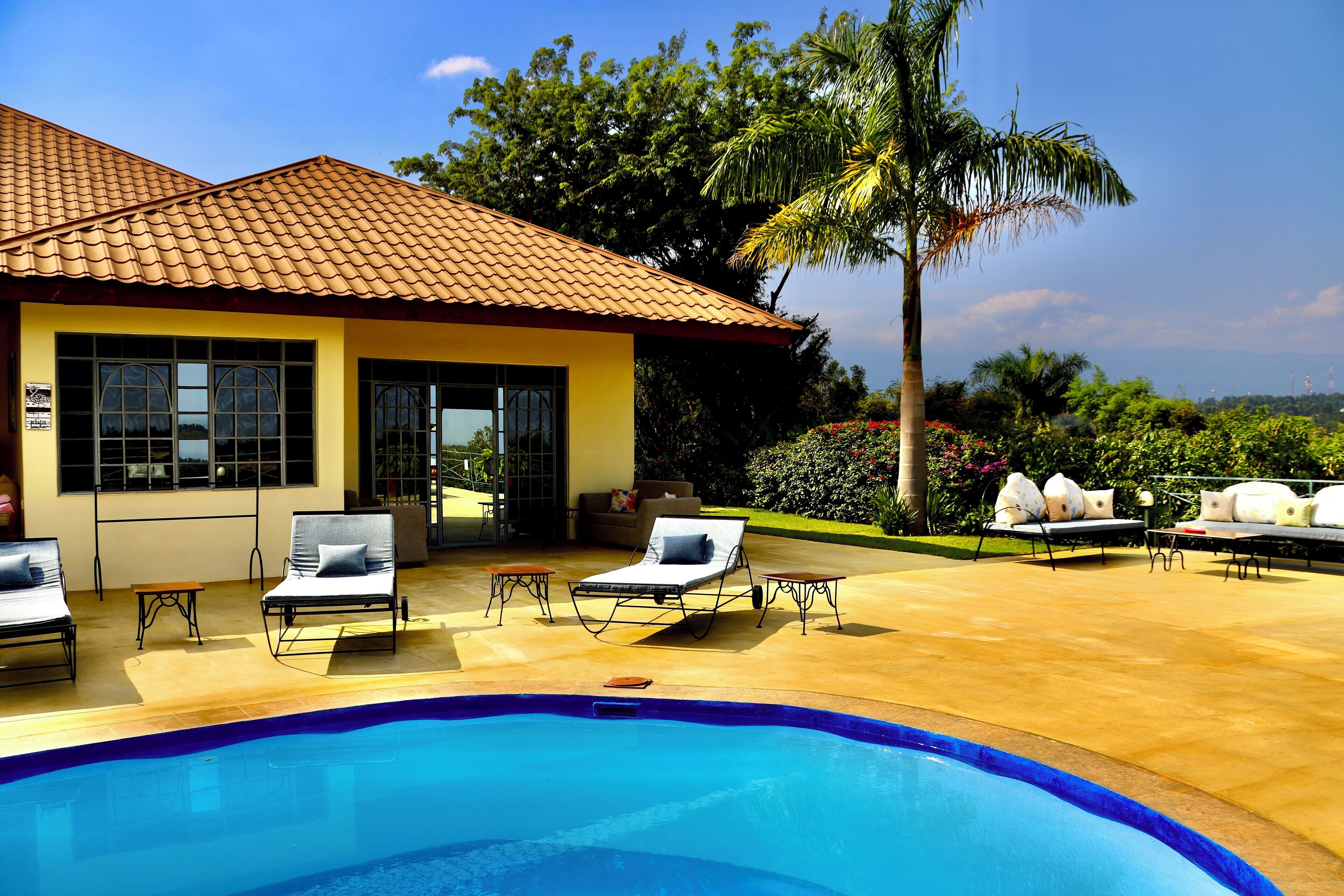 이그제큐티브 더블룸, 킹사이즈침대 1개, 수영장 전망 | 테라스/파티오