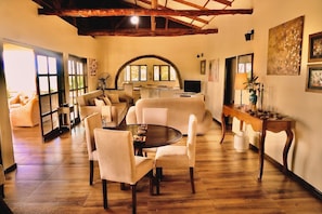 Exclusive Villa | Living area | 42-inch Smart TV with satellite channels, TV