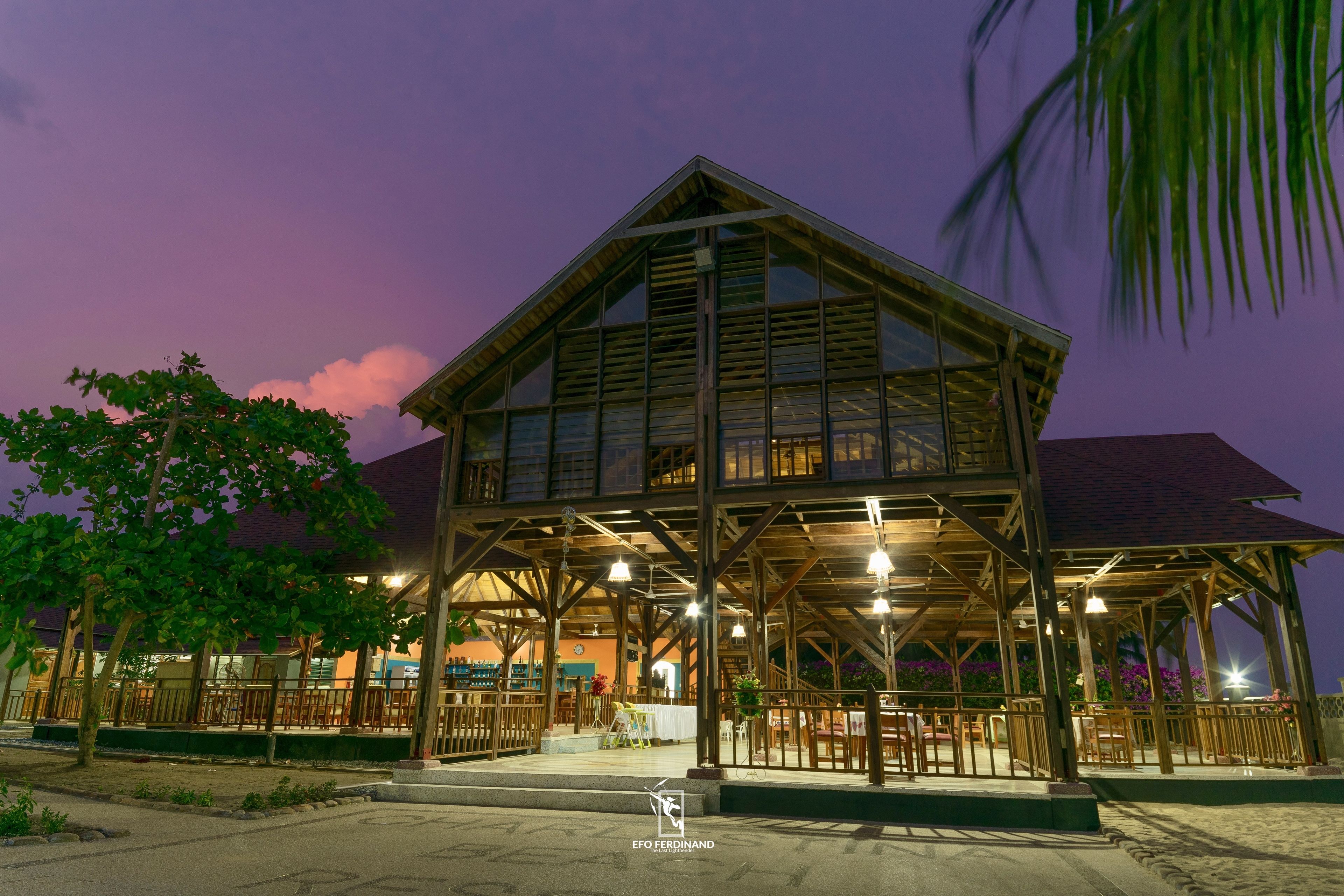 breakfast, lunch, dinner served; local and international cuisine