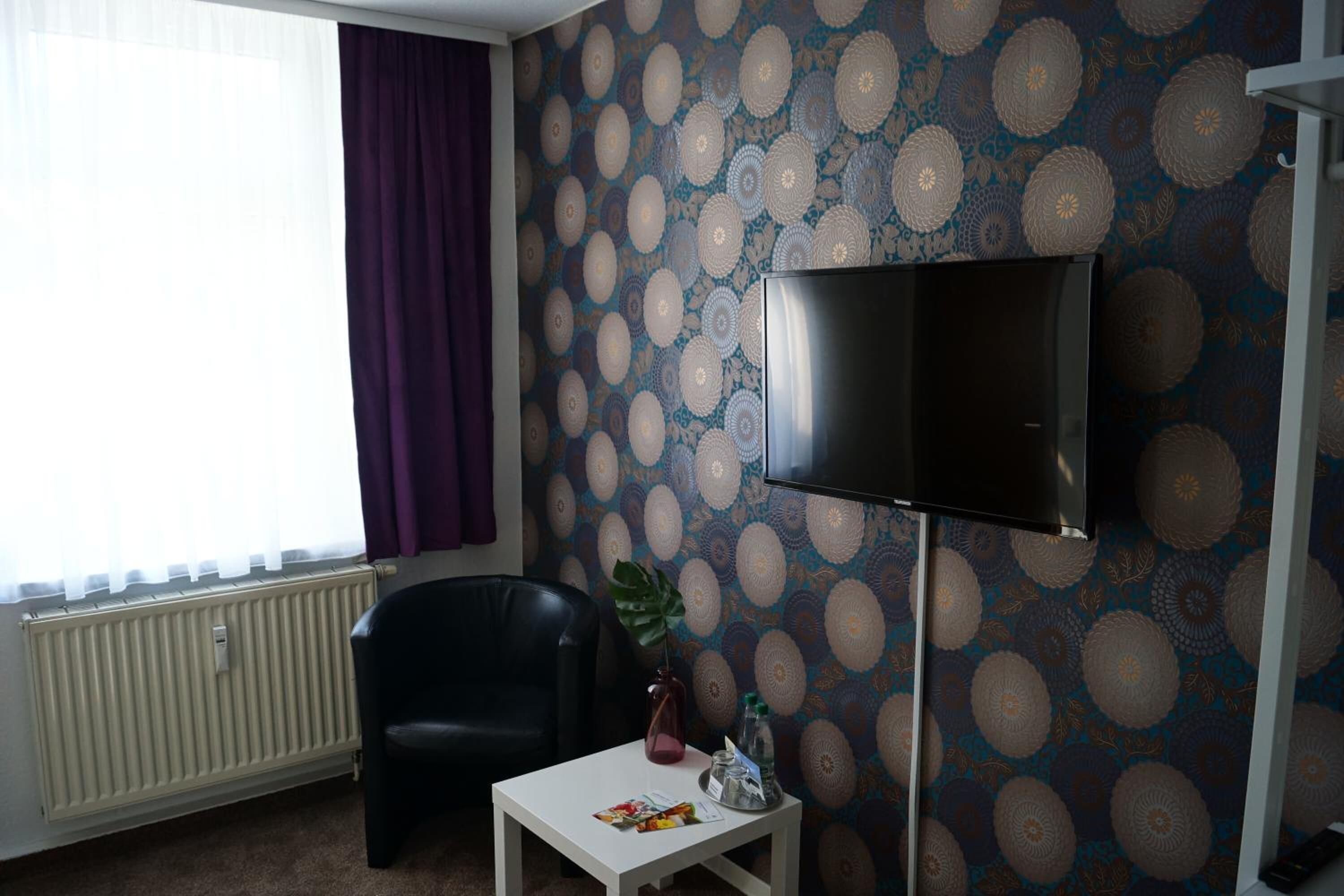 Standard-Doppelzimmer | Individuell dekoriert, individuell eingerichtet, Schreibtisch