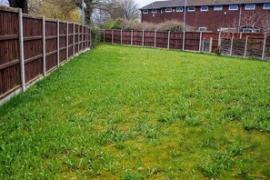 Garden - Crystal (Manchester)