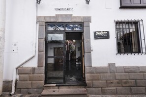 Front of property - Pension Sanbleña B&B (Cusco)