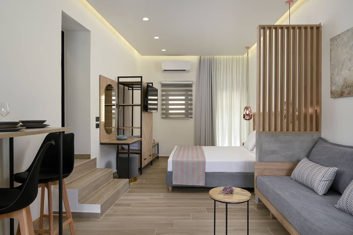 Superior Room | 1 bedroom, premium bedding, individually decorated, laptop workspace