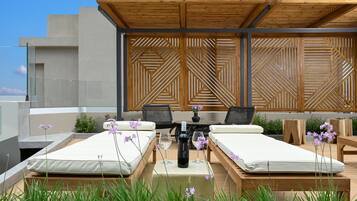 Sundeck