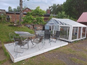 Terrace/patio - Stop at The Cross (Dalsjöfors)