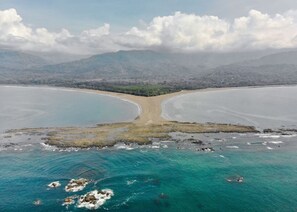 Beach nearby - Hotel Vive Uvita (Bahía Ballena)