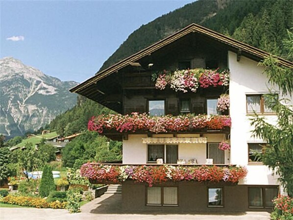 Exterior - Pension Gisela (Bruck am Ziller)