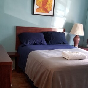 Basic Room, 1 Double Bed, Non Smoking | Blackout curtains, iron/ironing board, free WiFi, bed sheets