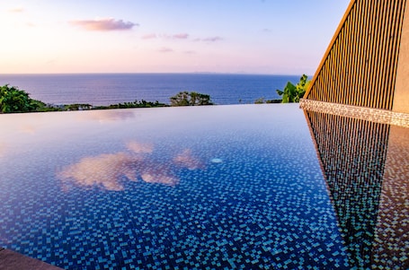 Deluxe Room (Peace) | Balcony view