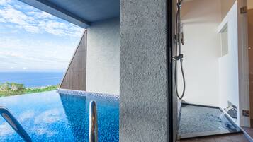Deluxe Room (Peace) | Terrace/patio