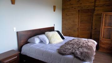 1 bedroom, premium bedding, Select Comfort beds, individually decorated