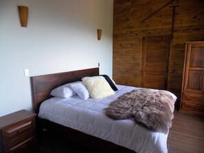 Deluxe-chalet, 1 suuri parisänky, tupakointi kielletty, valtamerinäköala | 1 makuuhuone, ylelliset vuodevaatteet