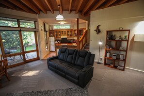 Superior Villa | Living area | -40-inch Smart TV with satellite channels, TV, fireplace - The Lodges (Halls Gap)