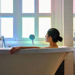 Espace de soins pour les couples, bain à remous, soins corporels