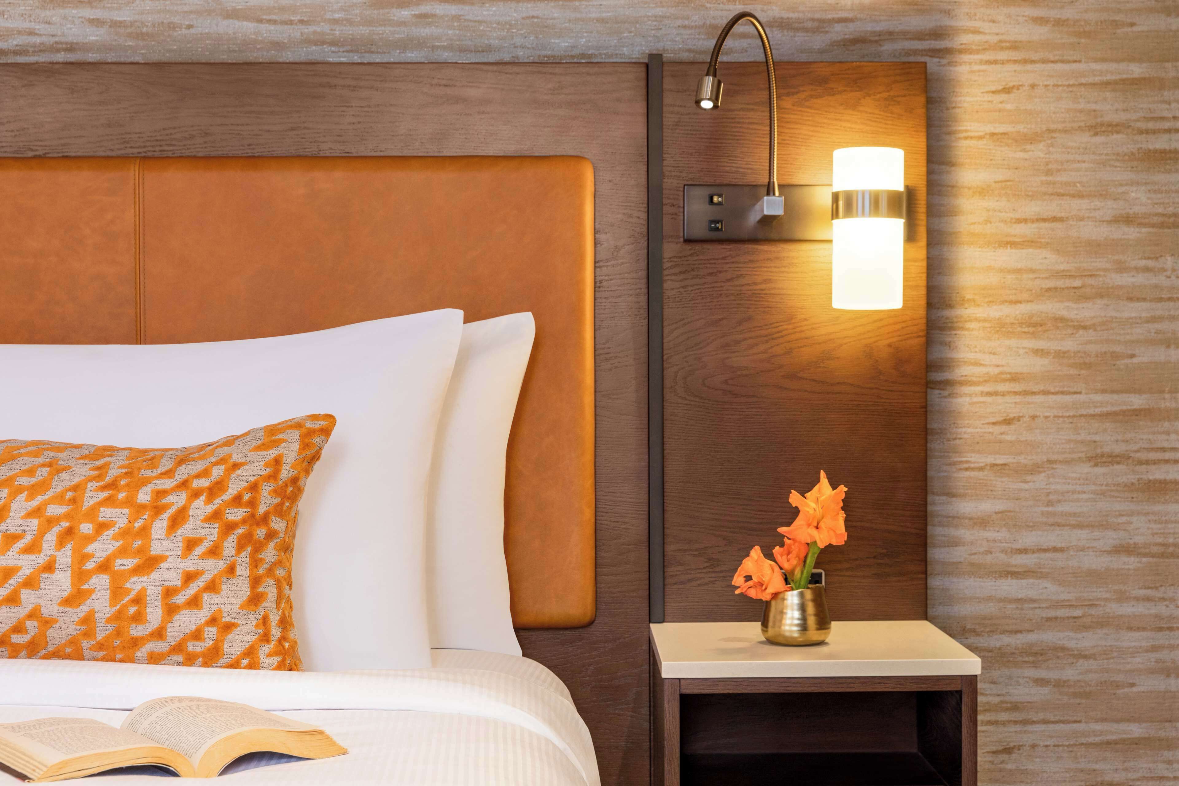 in-room safe, desk, laptop workspace, blackout curtains