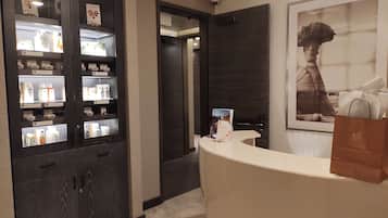 Espace de soins pour les couples, soins corporels, soins du visage