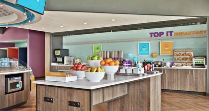 TRU BY Hilton Sebring