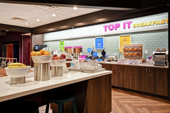 Free daily continental breakfast