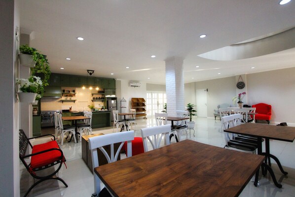 Property amenity - Omah Madam Bed & Breakfast (Semarang)