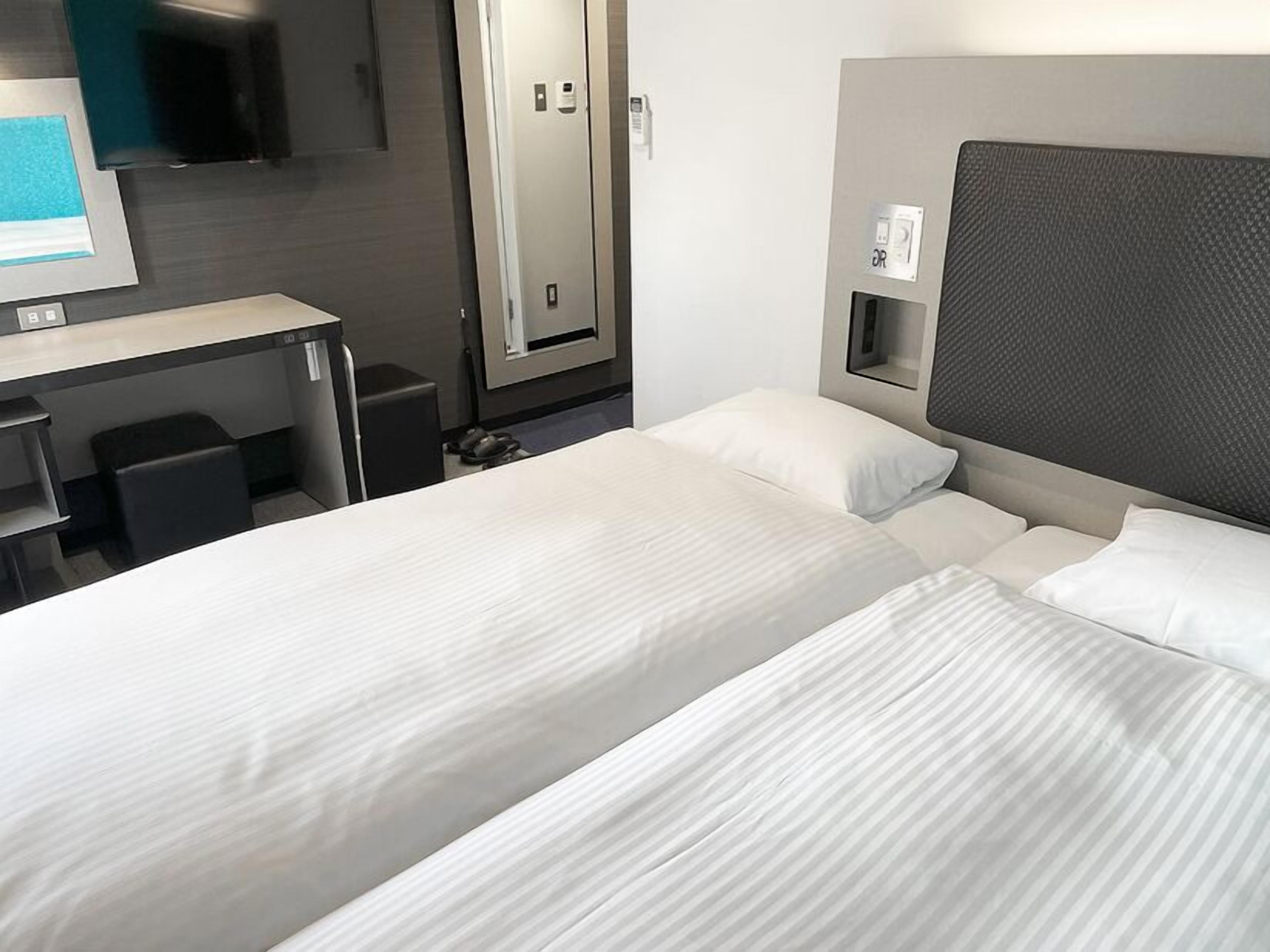 Down comforters, free WiFi, bed sheets