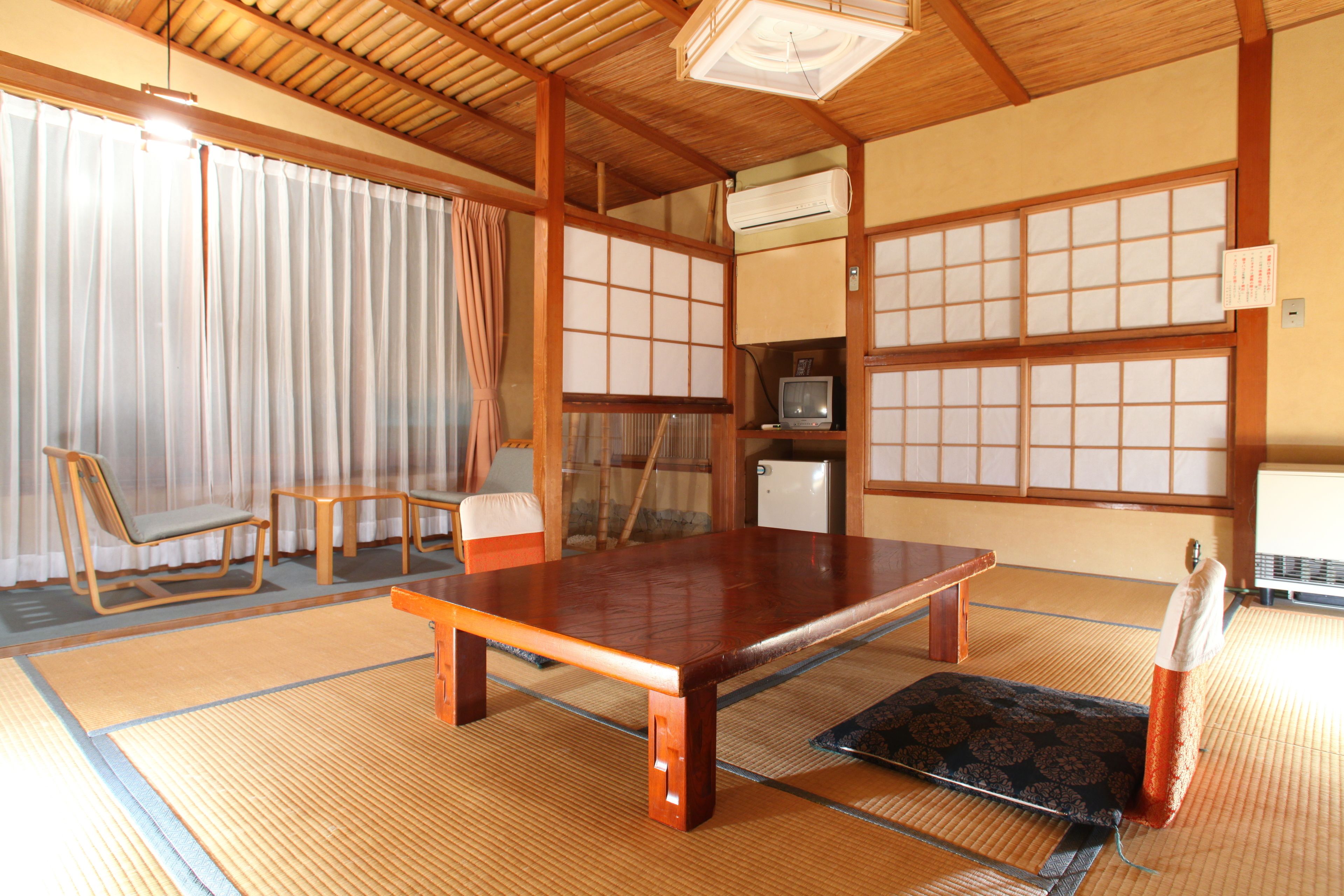 Run of House, Japanese Style Room | In-room safe, bed sheets