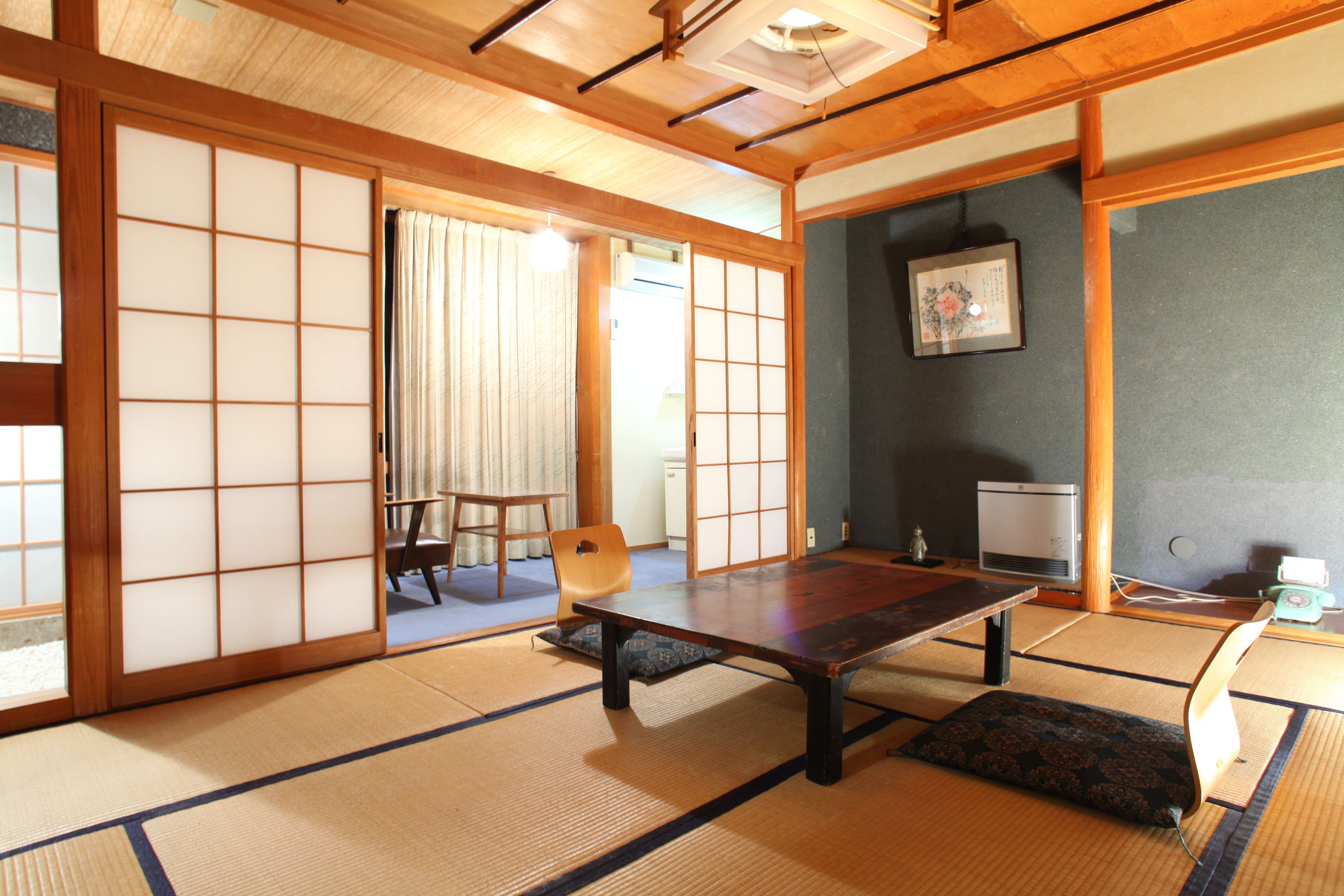 Run of House, Japanese Style Room | In-room safe, bed sheets