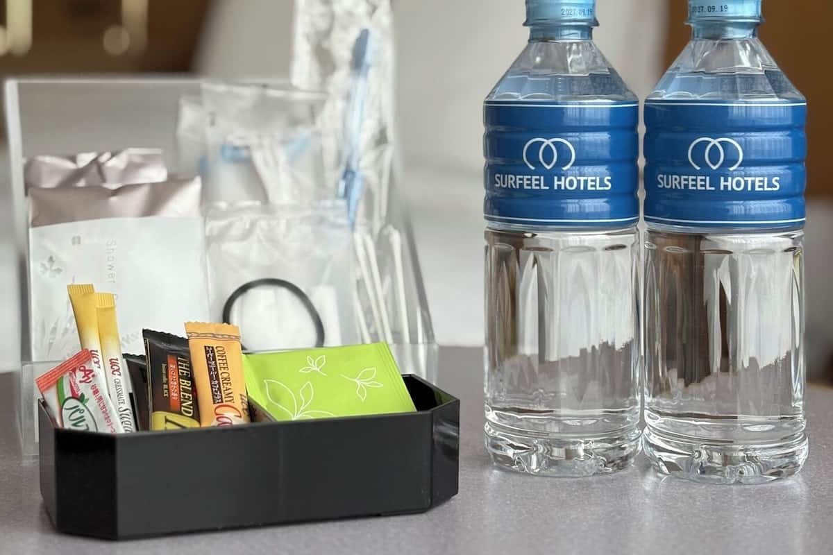 Hochwertige Bettwaren, Zimmersafe, Schreibtisch, kostenloses WLAN