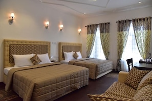 Iron/ironing board, free WiFi, bed sheets, wheelchair access