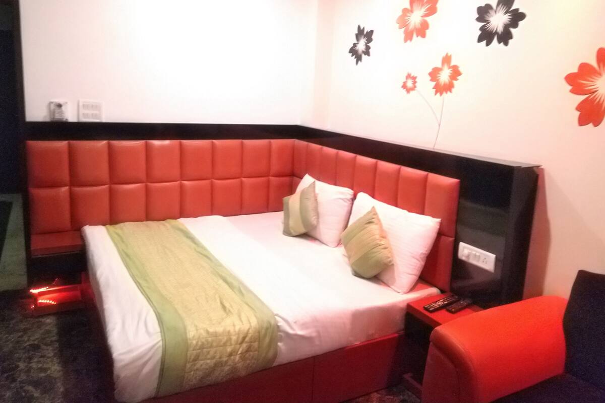 Family Suite | 1 bedroom, premium bedding, soundproofing, rollaway beds (surcharge)