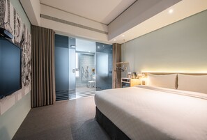 雙人房,無障礙空間 | 羽絨被、書桌、筆電工作空間、遮光布/窗簾