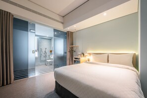 雙人房，無障礙空間 | 羽絨被、書桌、手提電腦工作空間、遮光窗簾/窗簾