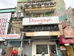 Exterior - Dormitelsph UST (Manila)