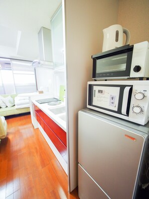 Apartment | Microwave - Family Stay DOTONBORI I PH99 (Osaka)