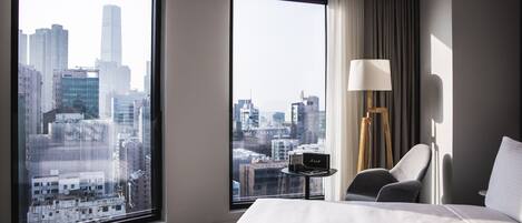 Caja de seguridad en la habitación y sistema de insonorización