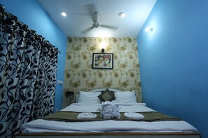 1 bedroom, in-room safe, desk, soundproofing - Hotel Anand Lok (Rajgir)