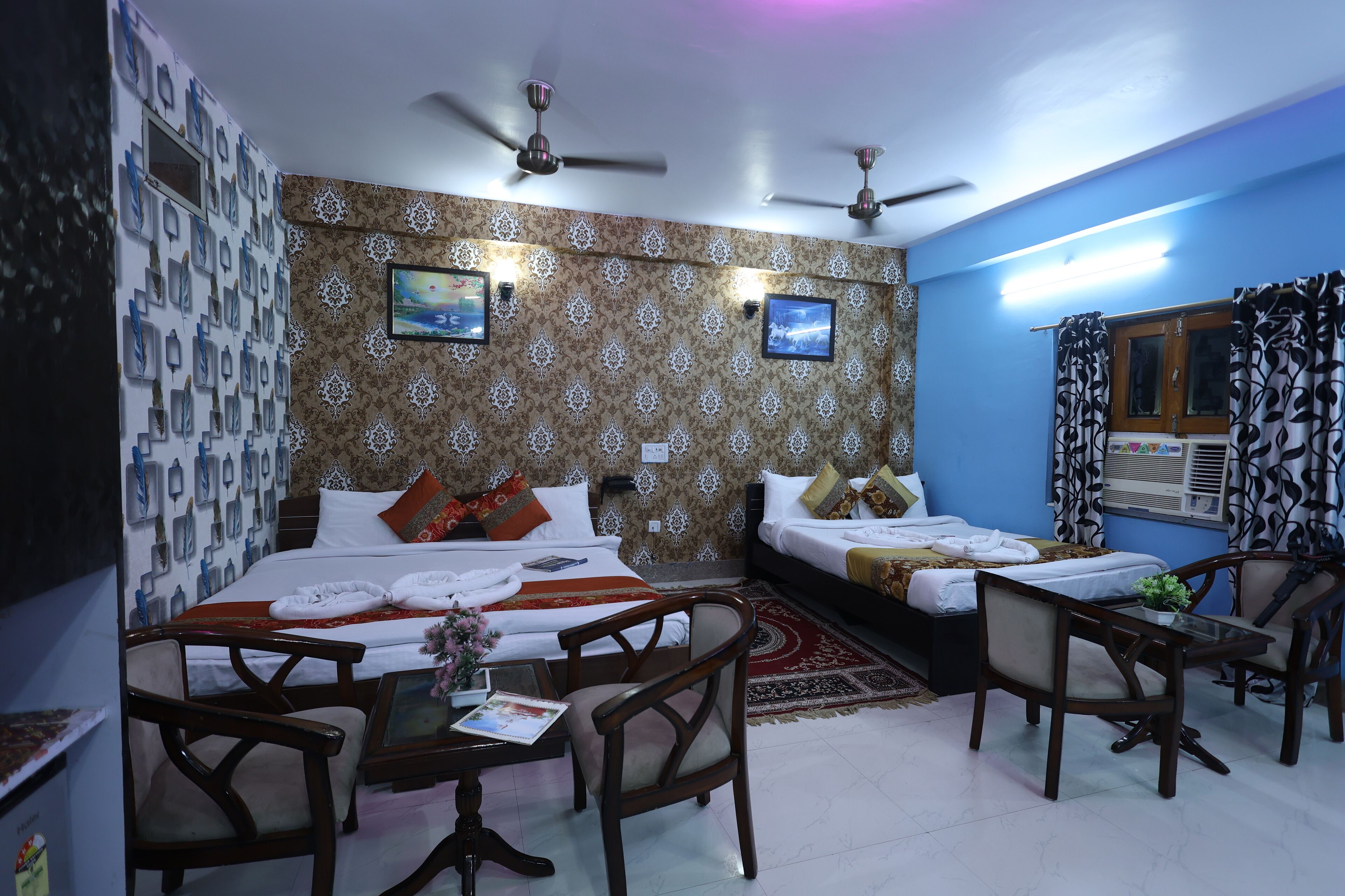 Family Double Room, Smoking, Hill View | 1 bedroom, in-room safe, desk, soundproofing