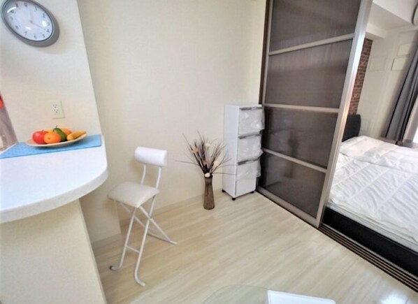 Apartment | Iron/ironing board, free WiFi
