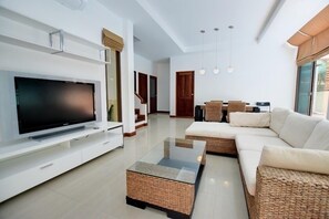 3 Bedrooms Private Pool Villa  | Living area
